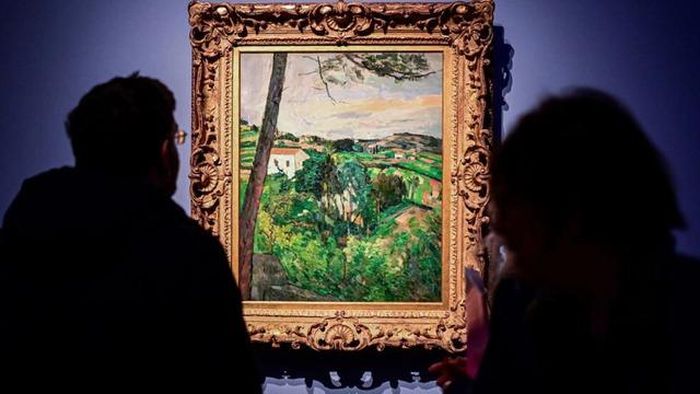 Tranh phong cảnh của Cezanne tại triển lãm