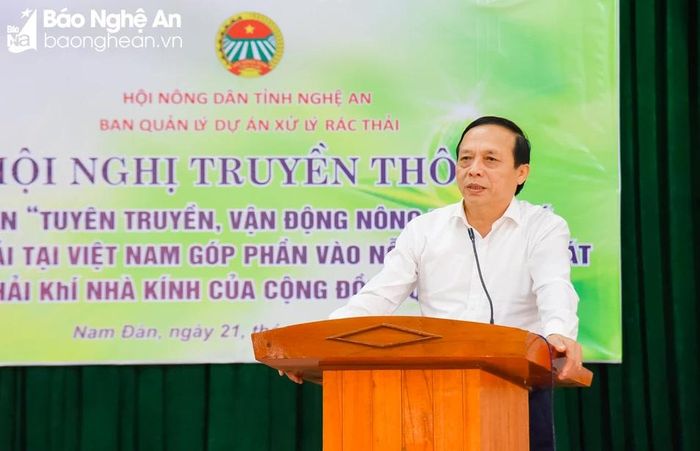  Đồng chí Nguyễn Quang Tùng - Ủy viên Ban Chấp hành Đảng bộ tỉnh, Chủ tịch Hội Nông dân tỉnh phát biểu tại hội nghị. Ảnh: TL 