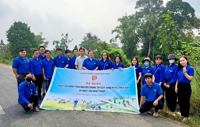 Ra quân xây dựng nông thôn mới