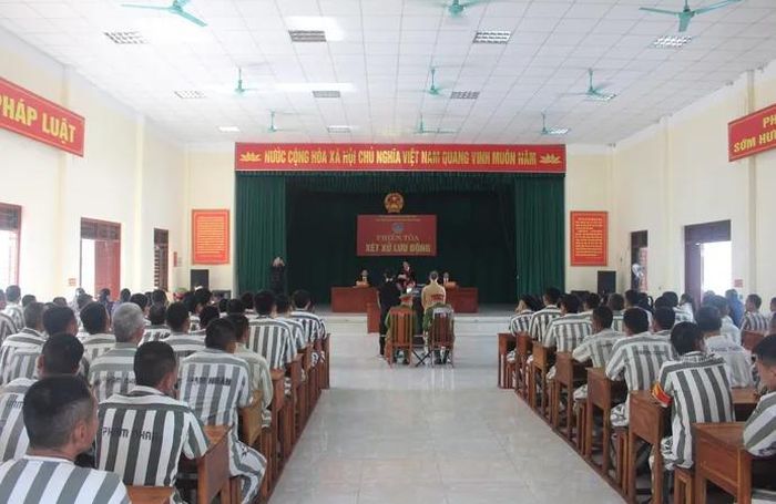 Phiên tòa xét xử lưu động. Ảnh: PV