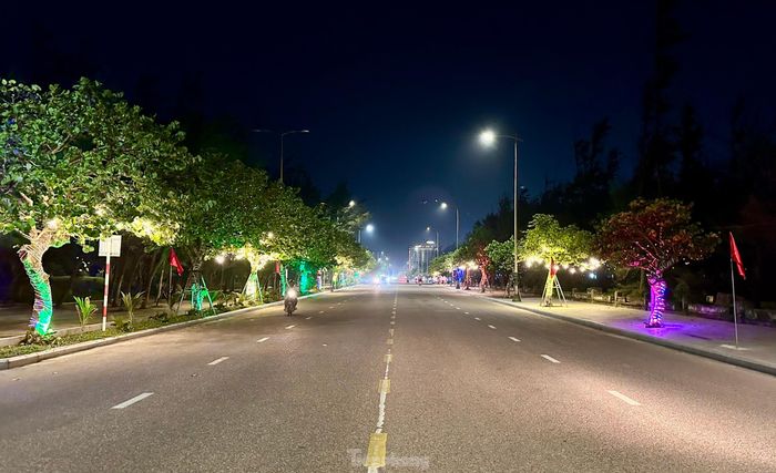 Theo Quy hoạch tỉnh Phú Yên giai đoạn 2021 - 2030, tầm nhìn 2050 vừa được Thủ tướng Chính phủ phê duyệt, du lịch sẽ trở thành ngành kinh tế mũi nhọn, đóng góp quan trọng vào sự phát triển về kinh tế - xã hội của tỉnh. 