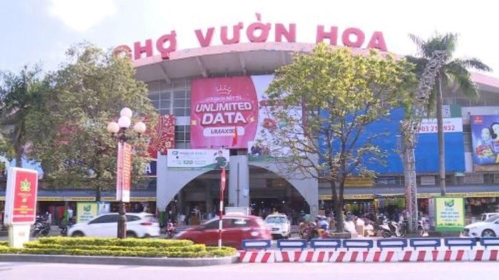 Chợ Vườn Hoa nơi tập trung buôn bán tại trung tâm TP Thanh Hóa