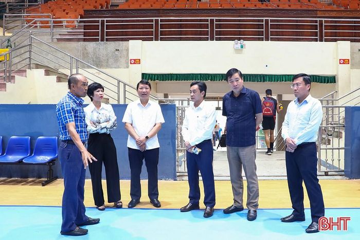  ... và kiểm tra công tác chuẩn bị cho vòng 1 Giải Bóng chuyền vô địch quốc gia năm 2024. 