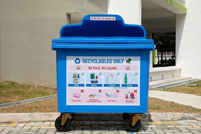 Tuy nhiên, điều quan trọng vẫn là ý thức của người dân. Đó là giảm rác thải ngay từ đầu, tái sử dụng và tái chế
