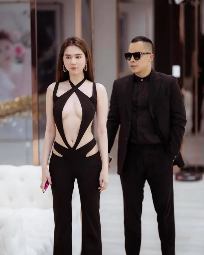 Ngọc Trinh và Vũ Khắc Tiệp từng xem nhau như tri kỷ nhưng giờ lại không có động thái tương tác với nhau trên mạng xã hôi. 