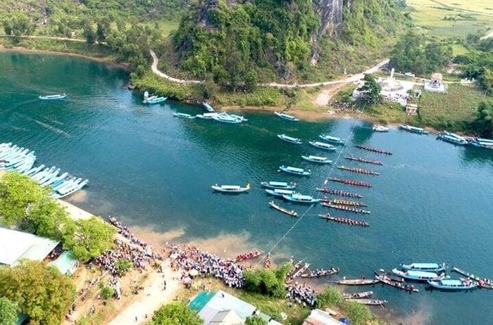 Khám phá những trải nghiệm khi ghé thăm các làng nghề ven sông Son