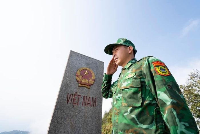 Điểm cực Tây của Việt Nam được đánh dấu bằng cột mốc 3 mặt, giao điểm biên giới giữa 3 nước Việt Nam - Lào – Trung Quốc. Ảnh: Vũ Đạo