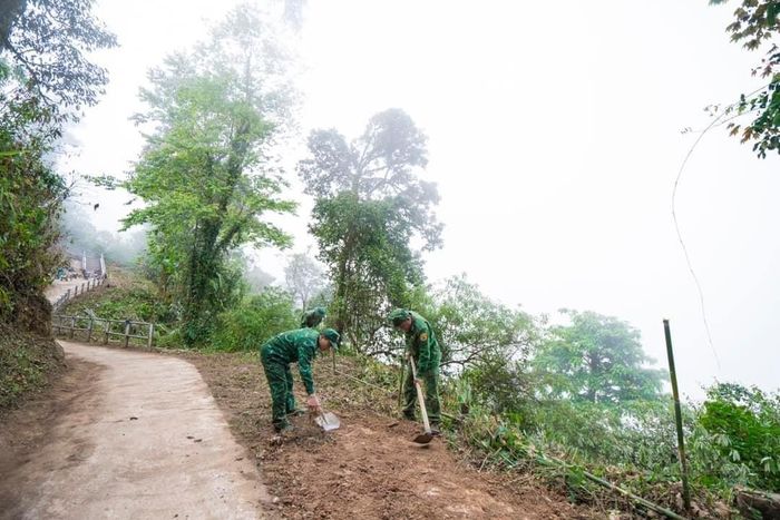 Những nỗ lực đóng góp của bộ đội biên phòng 317 A Pa Chải đã làm thay đổi đời sống bà con ở miền biên viễn xa xôi của tổ quốc. Ảnh: Vũ Đạo