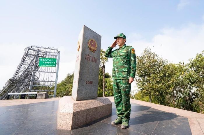 Đồn Biên phòng 317 A Pa Chải, xã Sín Thầu, huyện Mường Nhé là Đồn duy nhất trên địa bàn tỉnh Điện Biên được giao nhiệm vụ quản lý đường biên giới tiếp giáp với hai quốc gia láng giềng Lào và Trung Quốc. Ảnh: Vũ Đạo