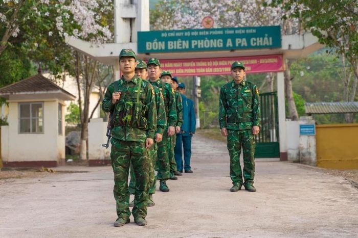 Thực hiện chủ trương của Bộ chỉ huy Bộ đội Biên phòng tỉnh Điện Biên, Đồn biên phòng 317 A Pa Chải đã thành lập các Đội vận động quần chúng nhằm tích cực bám dân, bám bản, bám địa bàn. Ảnh: Vũ Đạo