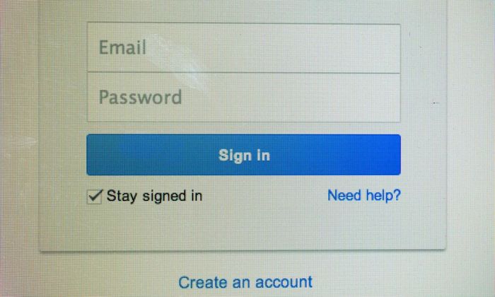  Đăng ký tài khoản bất kỳ trang web nào, bạn đều cần có gmail. Ảnh: The Guardian. 