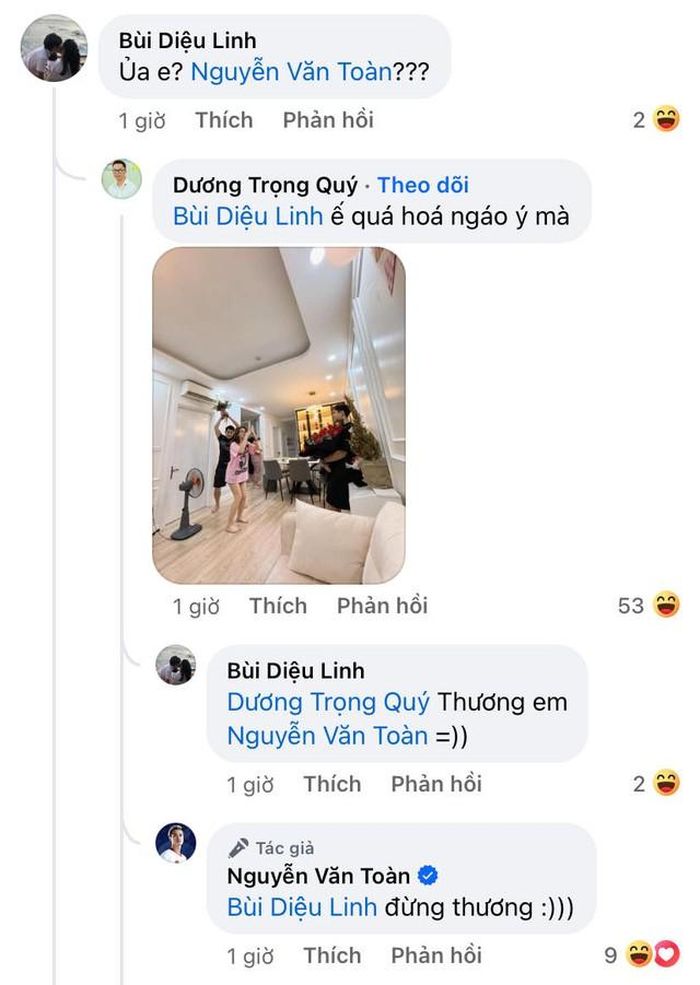 Bị bạn bè bóc trần ngay dưới bài viết mới đăng, Văn Toàn chỉ biết bình luận: "Đừng thương :)))"