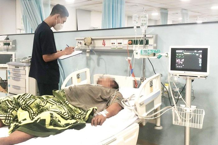  Một người bệnh đột quỵ được điều trị tại khoa Nội Thần kinh. Ảnh: Bệnh viện Quân y 175. 