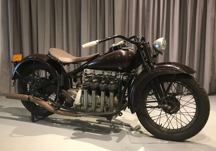 10. Henderson Streamline KJ 1929: giá bán đã qua sử dụng 114.000 USD.