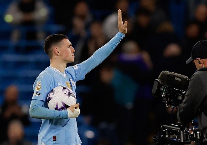 Phil Foden tỏa sáng rực rỡ
