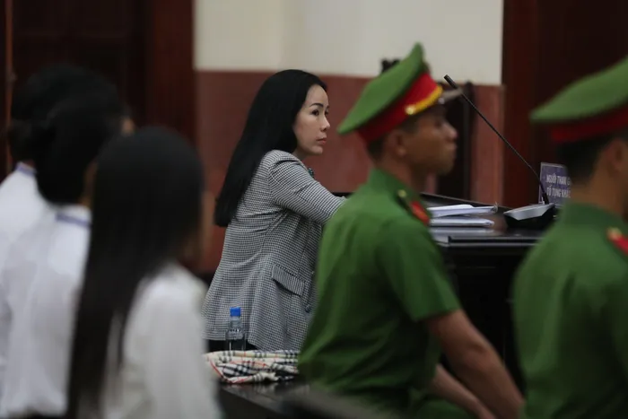 Bà Đinh Thị Lan, một người có liên quan đến vụ án bà Nguyễn Phương Hằng và các đồng phạm sáng 4/4.