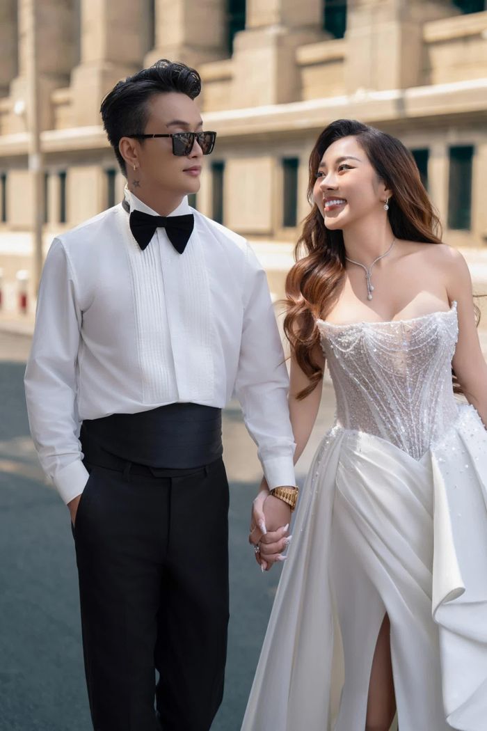 Titi và Tuyết Nhung cưới vào ngày 23/4 tại TP.HCM. Ảnh: NVCC.