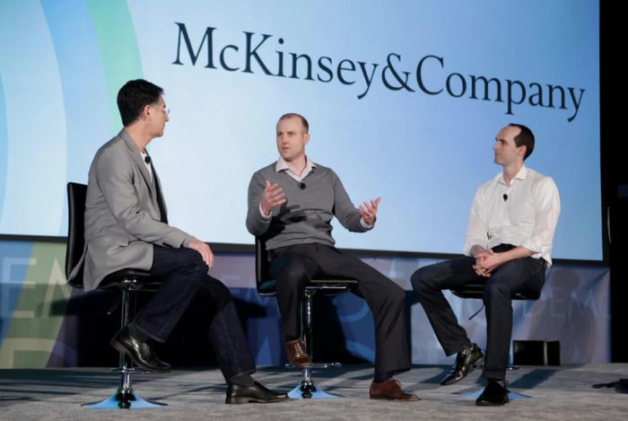 Cách sa thải "nhân từ" của McKinsey nhận được nhiều sự quan tâm. Ảnh: CNN. 