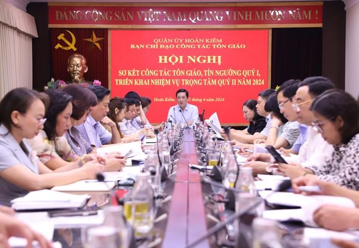 Phó Bí thư Thường trực Quận ủy Nguyễn Quốc Khánh chủ trì Hội nghị sơ kết công tác tôn giáo, tín ngưỡng quận Hoàn Kiếm quý I, triển khai nhiệm vụ trọng tâm quý II/2024.