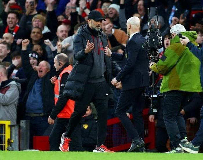 HLV Klopp sắp có màn đấu trí với Ten Hag