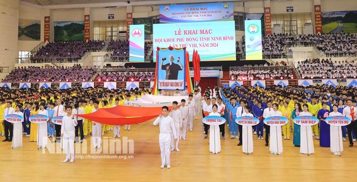 Quang cảnh lễ khai mạc.