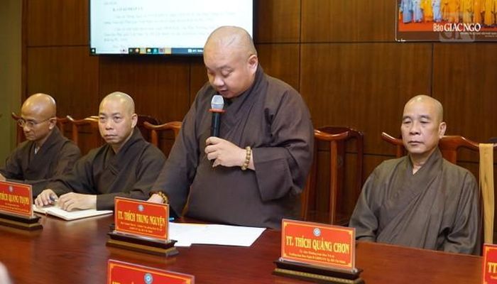 Thượng tọa Thích Trung Nguyện, Phó Thư ký kiêm Chánh Văn phòng trình dự thảo kế hoạch An cư kiết hạ