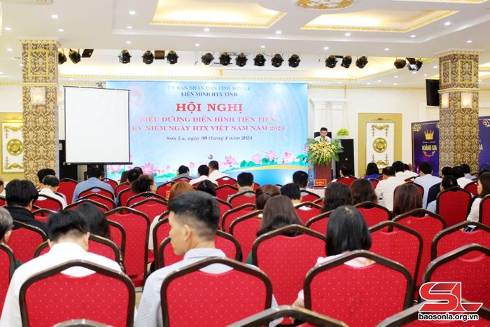 Hội nghị biểu dương điển hình tiên tiến kỷ niệm Ngày Hợp tác xã Việt Nam.