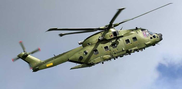 AgustaWestland AW101 được nhiều đại gia tại Ấn Độ và Ả Rập Saudisở hữu. Bên cạnh đó, trực thăng này được lực lượng quân đội tại nhiều quốc gia như Đan Mạch, Anh quốc, Ý sử dụng