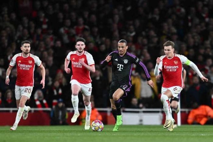 Leroy Sane khiến hàng thủ Arsenal rối loạn