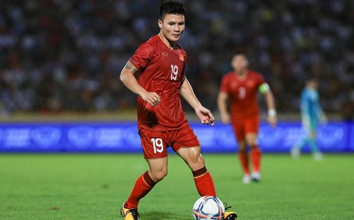 Cầu thủ Nguyễn Quang Hải - Người được HLV Troussier "nhốt kỹ" trên băng ghế dự bị.