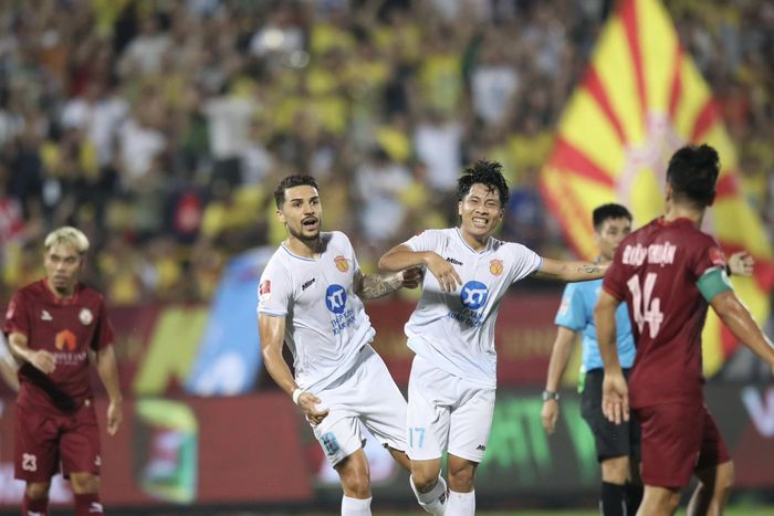 Việc nghỉ V-League đã để lại những hậu quả khó lường (Ảnh: Nam Định FC).