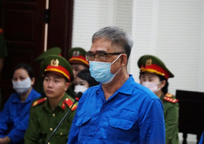 Bị cáo Đỗ Hữu Ca khẳng định không có chuyện lừa đảo ở việc cầm tiền từ Ngọc Anh đưa.