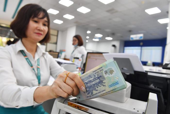  Khó mở rộng cho vay, cùng các điều kiện tín dụng bất lợi là lý do khiến lợi nhuận các công ty tài chính bị ảnh hưởng mạnh. Ảnh: Nam Khánh. 