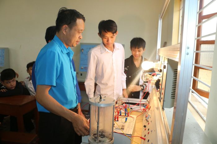  Lớp học nghề của Trung tâm GDNN - GDTX huyện Anh Sơn. Ảnh: Mỹ Hà 