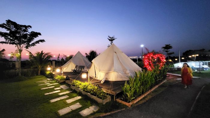 Khu Sky Camping Củ Chi được đưa vào phục vụ du khách dịp 30-4 năm nay. Ảnh: Tùng Lâm
