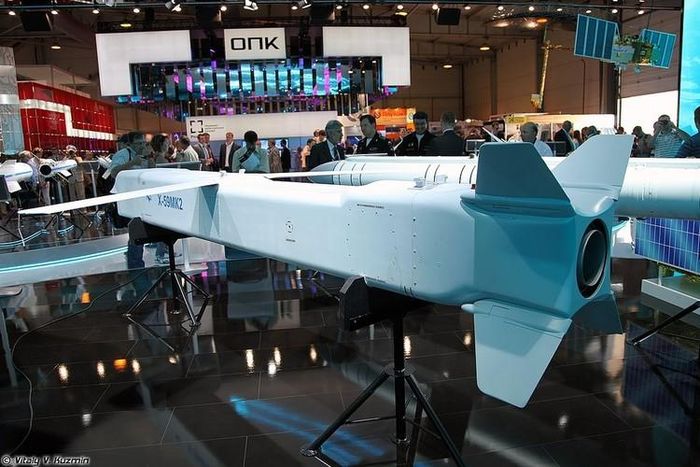Theo báo chí Ukraine, thực tế trên cho thấy Kh-69 không mạnh như những gì báo chí Nga đăng tải, nó vẫn có thể bị bắn hạ dễ dàng nếu lộ diện do tốc độ không thực sự cao, đồng thời tầm bắn chỉ đạt tới con số 400 km, thấp hơn nhiều cự ly 2.000 của Kh-47M2 Kinzhal.