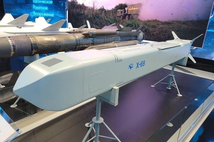 Với những gì diễn ra, việc đánh chặn tên lửa hành trình tốc độ cao như Kh-47M2 hay Kh-22 tỏ ra là nhiệm vụ khó hơn nhiều so với phải đối đầu những loại "tàng hình" nhưng bay chậm như Kh-101 và Kh-69.