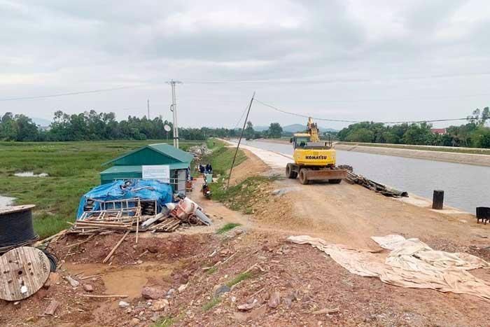  Hạng mục thi công cải tạo Kênh Than, Dự án phát triển tổng hợp các đô thị động lực - Tiểu Dự án đô thị Tĩnh Gia. 