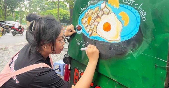 Từ tấm lòng nhân ái và năng khiếu hội họa, những nét vẽ yêu thương ra đời. (Ảnh: NVCC)