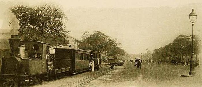 Điểm đến trên đường Charnerr (nay là Nguyễn Huệ)