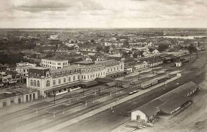 Khung cảnh hoàn thiện bên trong nhà ga