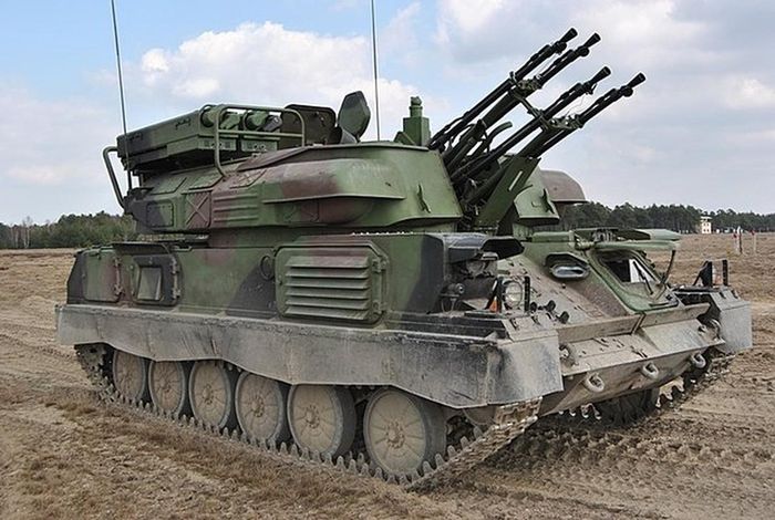 Mục đích của việc thiết kế pháo phòng không tự hành 57mm Derivatsiya-PVO là thay thế các hệ thống pháo phòng không Shilka và pháo-tên lửa Tunguska hiện đang có trong biên chế Quân đội Nga. Derivatsiya-PVO dự kiến sẽ biên chế cho các đơn vị phòng không thuộc lữ đoàn bộ binh cơ giới của Nga.