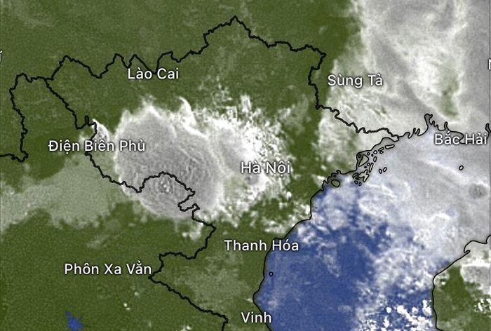Ổ mây dông ở miền Bắc vào lúc 6 giờ sáng 18-4. Nguồn: WINDY