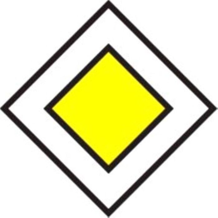 Biển báo I.401 là biển báo bắt đầu đoạn đường ưu tiên.
