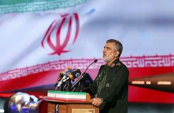 Tư lệnh Lực lượng Hàng không Vũ trụ của IRGC - Tướng Amir-Ali Hajizadeh.
