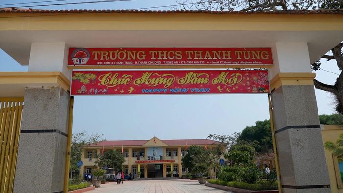  Và cơ ngơi hiện đại của Trường THCS Thanh Tùng hôm nay. Ảnh: Nguyễn Lâm Sơn. 