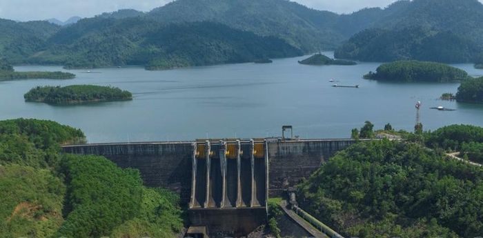 Các hồ thủy điện, thủy lợi cần phối hợp điều tiết nguồn nước ứng phó hạn mặn