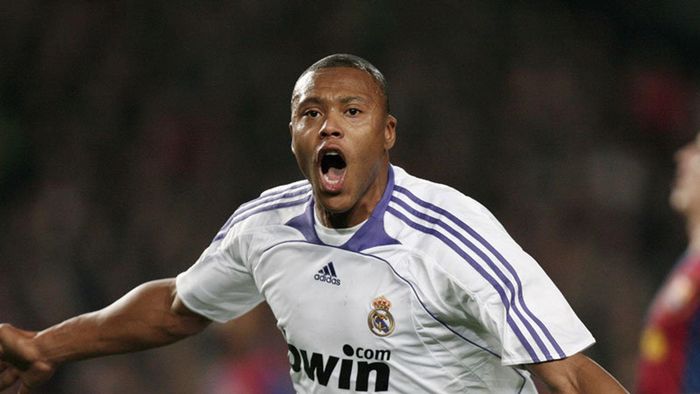  Julio Baptista từng có thời gian khoác áo Real Madrid. 