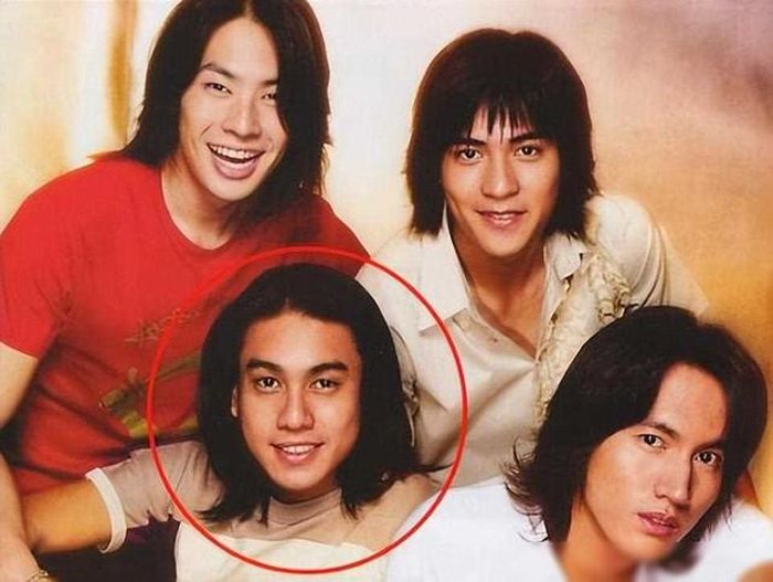Nhóm nhạc F4. Từ trái sang: Chu Hiếu Thiên, Ngôn Thừa Húc, Ngô Kiến Hào và Châu Du Dân