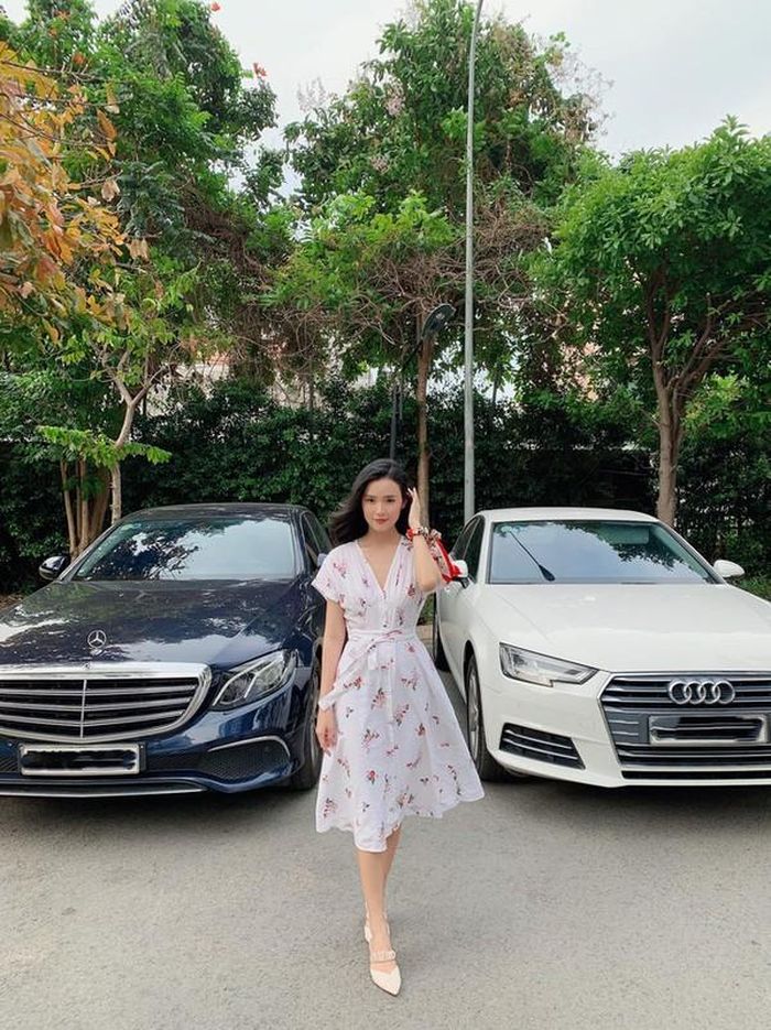 Sau sóng gió tình cảm trước đó, Midu khá kín tiếng trong chuyện đời tư. Cô từng lên tiếng phủ nhận khi vướng tin đồn hẹn hò với diễn viên như Quốc Trường, Trần Anh Huy…
